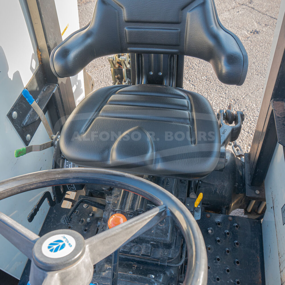 7610S 4WD 8X2 ROPS Versión de Lujo - Alfonso R. Bours